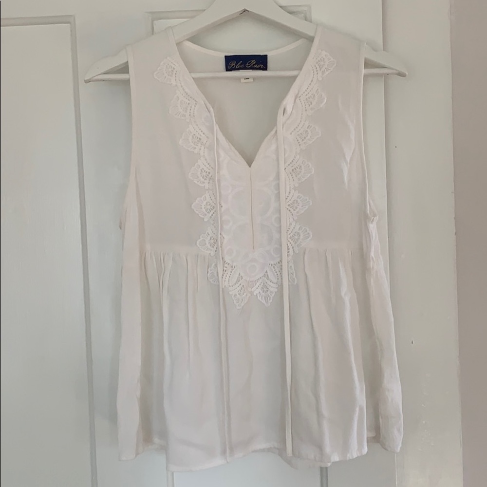 White tank top with lace